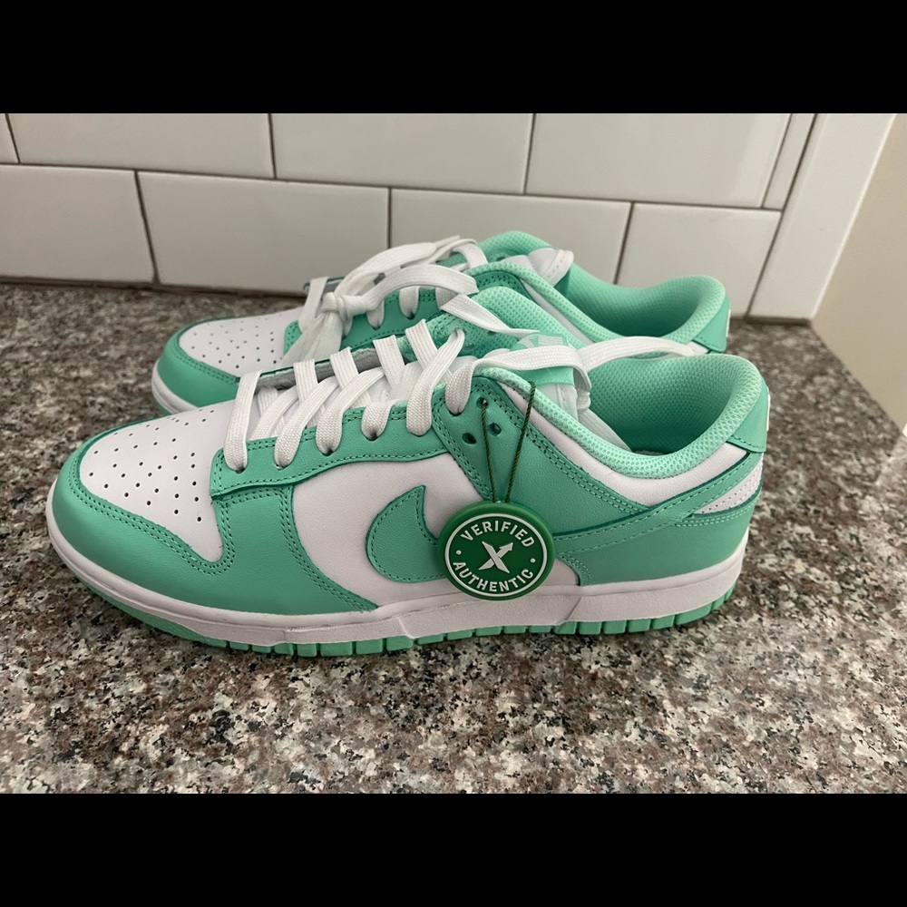Nike Dunk Green Glow Lows